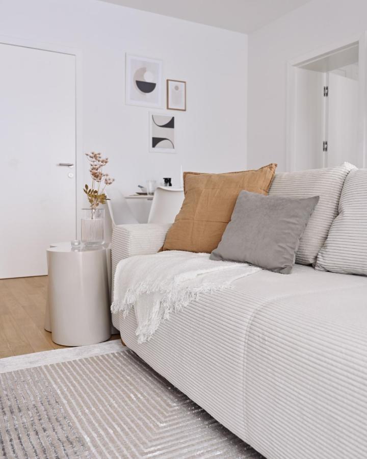 Stylish & Modern Apartment - Private Garden & Free Parking Вена Экстерьер фото