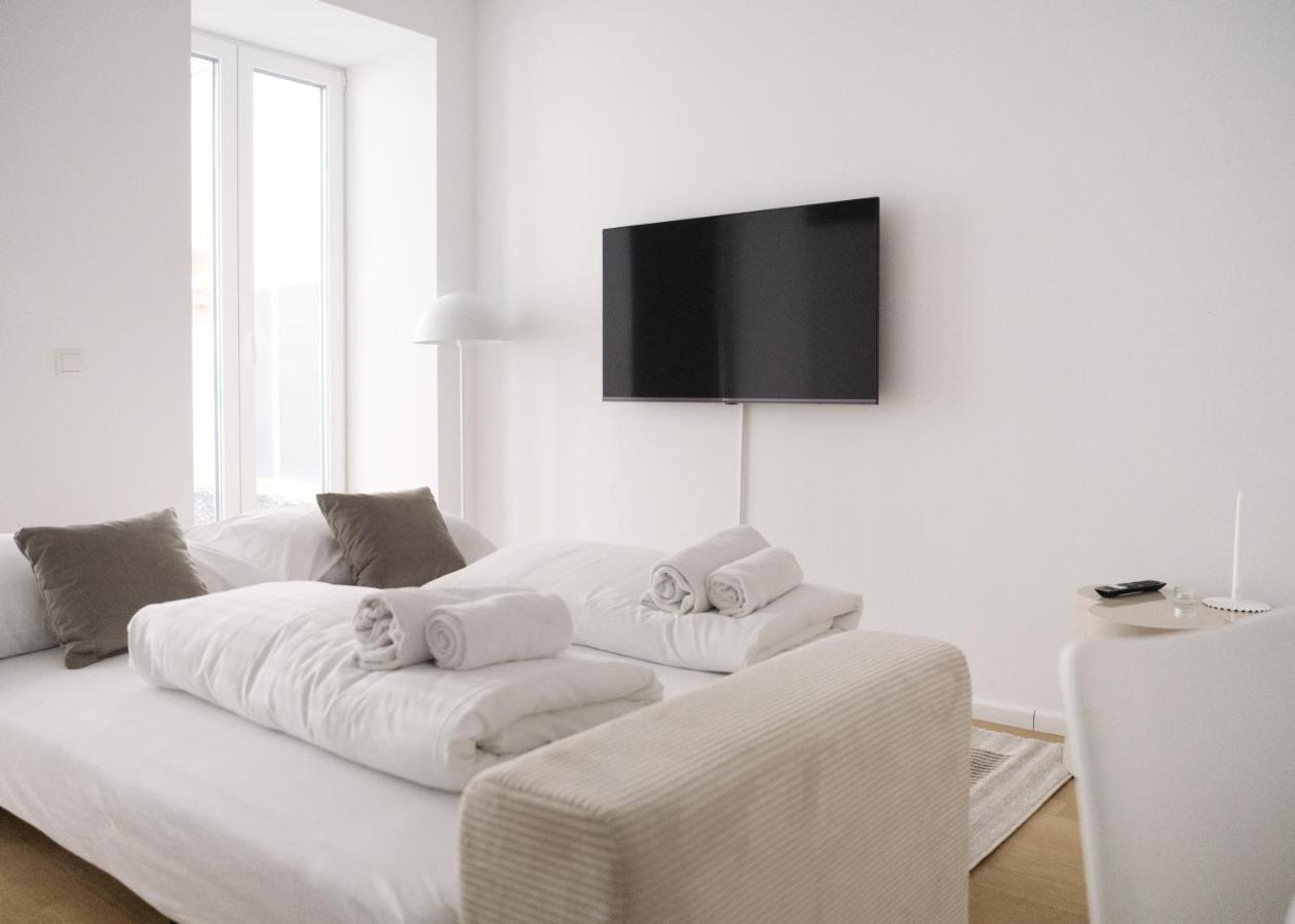 Stylish & Modern Apartment - Private Garden & Free Parking Вена Экстерьер фото