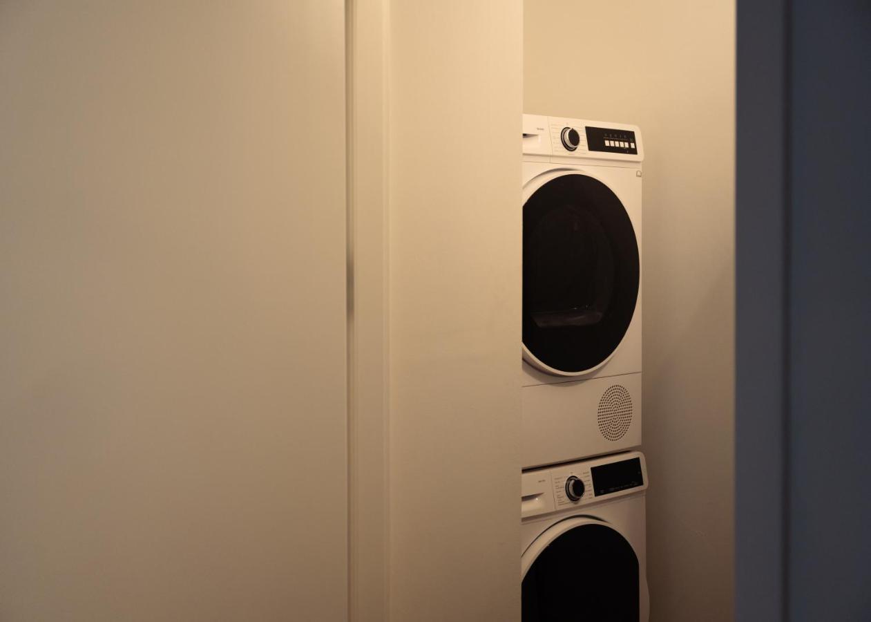 Stylish & Modern Apartment - Private Garden & Free Parking Вена Экстерьер фото